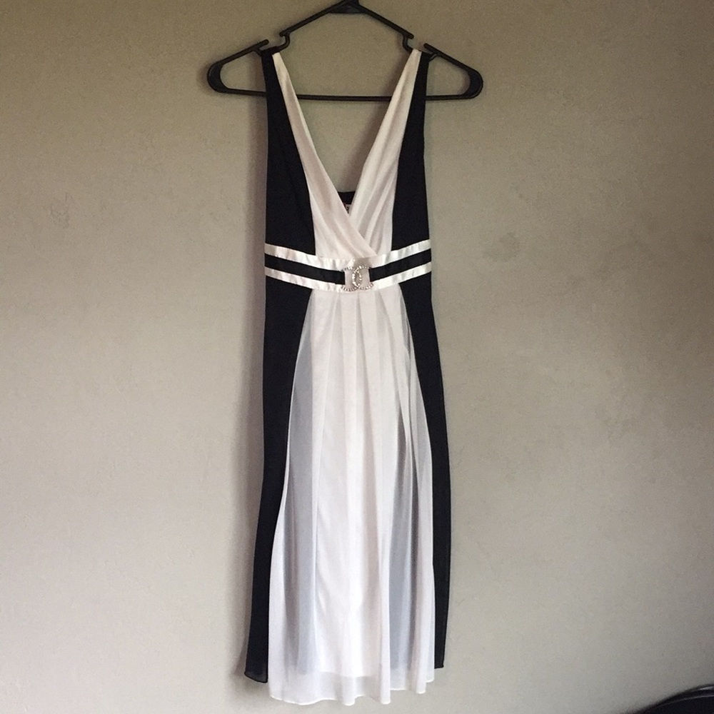 Ruby Rox Dress - Picture 2 of 3